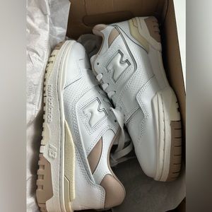 New balance 550, women white tan colour. Size 8 womens.